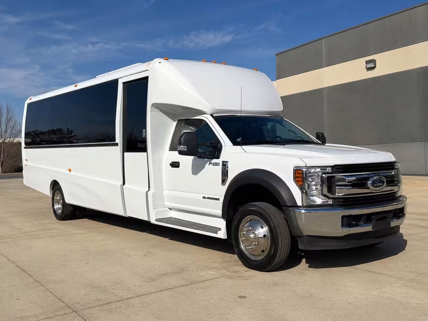 18 passenger minibus