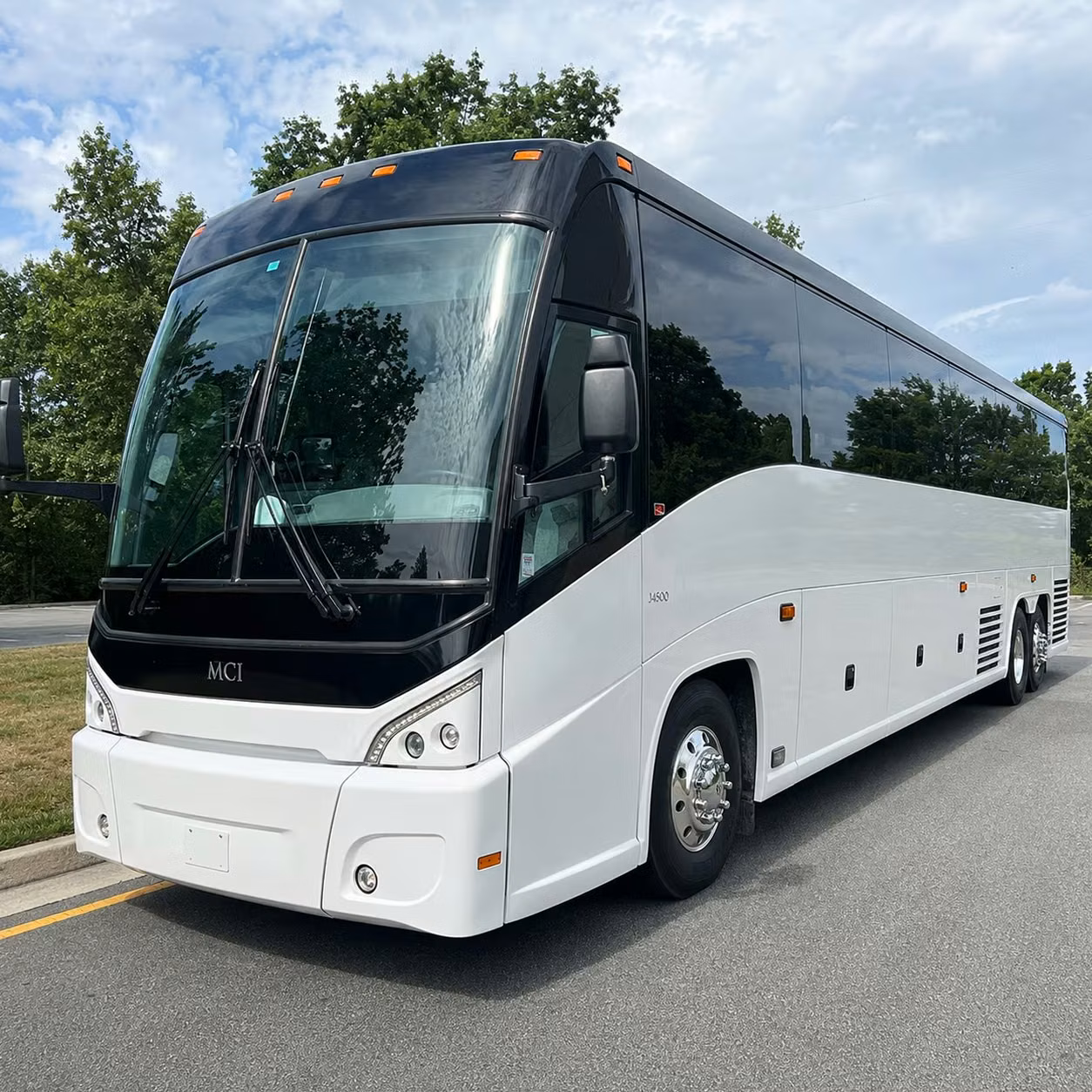 multi day bus rentals for raleigh groups heading to coastal carolina and the outer banks